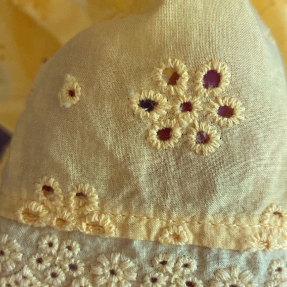 Absolutely cute! Buttercup eyelet sundress girl’s size 24m - Picture 6 of 6